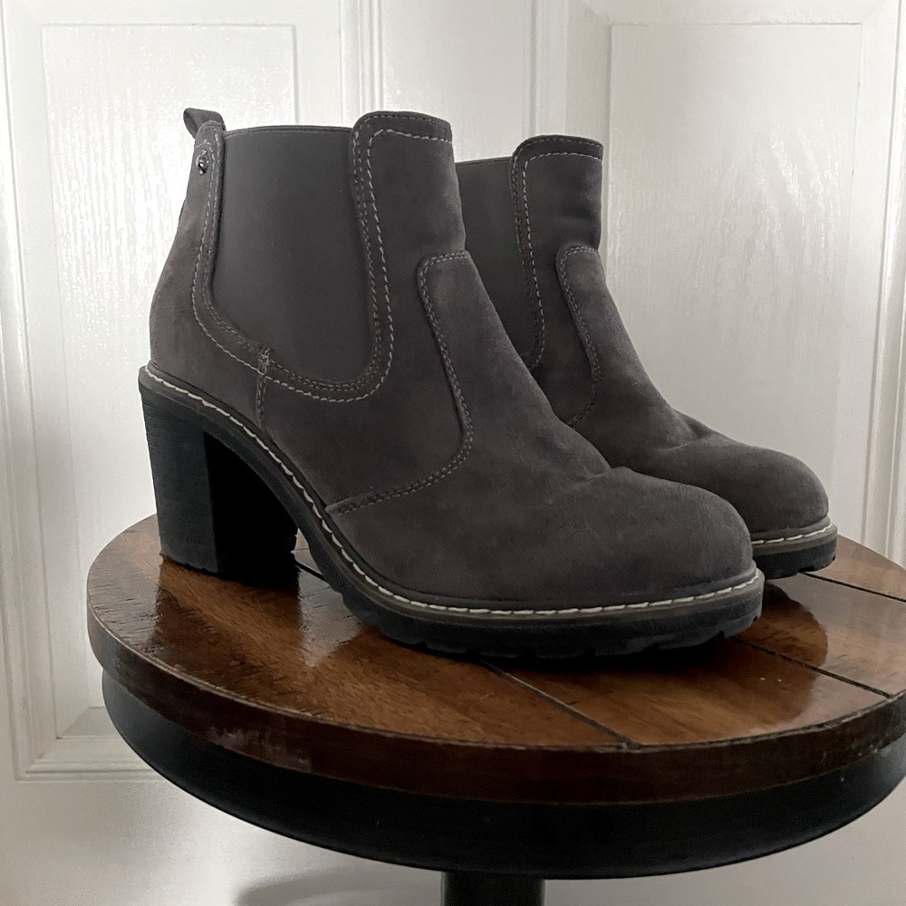 Boutique Boots - Gray